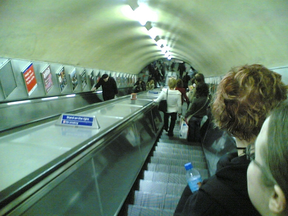 Londres e a pressa no metrô