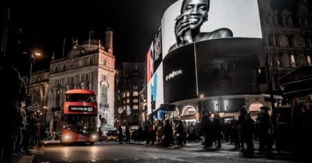 8 lojas para comprar roupas em Londres