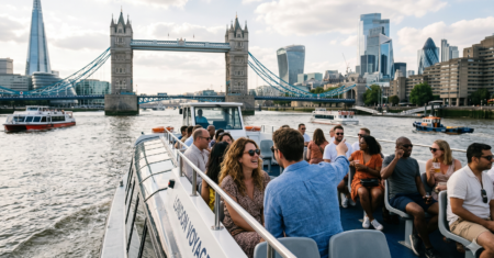 Os melhores passeios de barco para fazer em Londres em 2026
