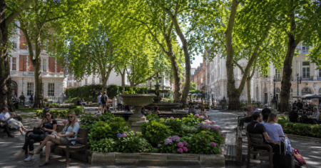 As Praças Mais Bonitas de Londres para Fazer uma Pausa Durante a Viagem