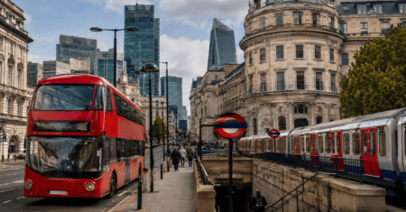 Ônibus vermelho ou metrô: qual é melhor para conhecer Londres?